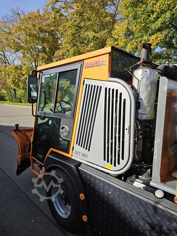 Winterdienstgerät Hansa APZ 1003