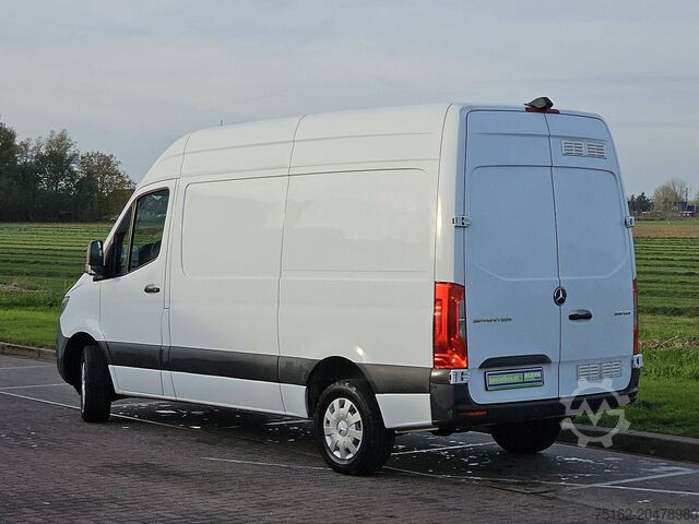 High-roof van MERCEDES-BENZ SPRINTER 316 L2H2 Mbux RWD!