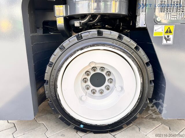 4-Wege-Gabelstapler Combilift C3000CB / GAS / TRIPLEX / 4900MM / 4807H