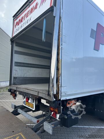 Box body Krone Cool Liner / IsoBox - Damage - Schaden / Loadli...