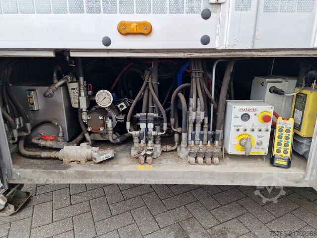 Viehtransport Pezzaioli 1/2/3/4 deck livestock - Water & Ventilation - ...