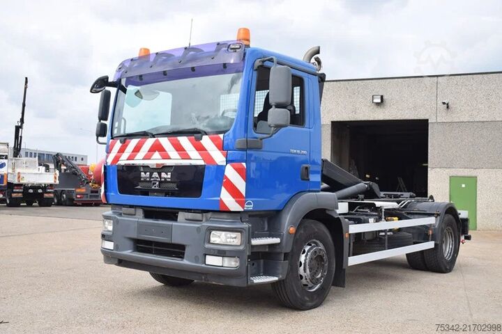 Hakenarmsystem MAN TGM 18.290