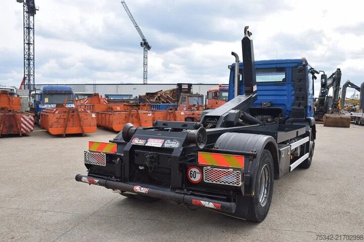 Hakenarmsystem MAN TGM 18.290