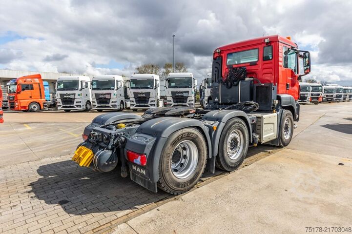 Kipper mit Kran MAN TGS 26.420 BLS-6x2/4+ EPSILON Q200Z