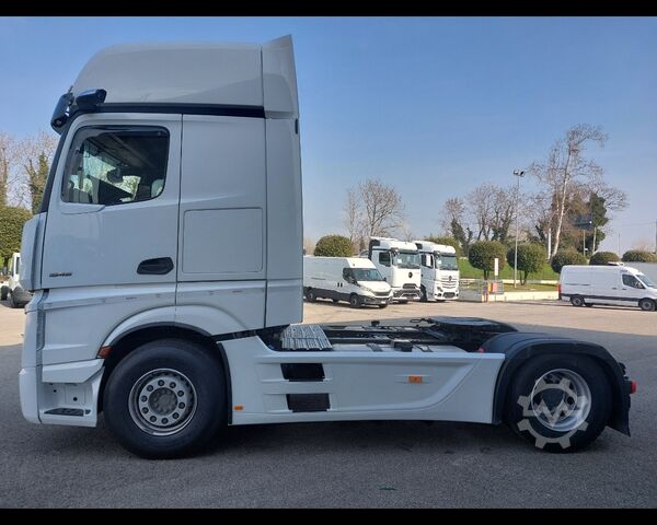 Standard SZM MERCEDES-BENZ Actros L 18 4x2 - Actros L 1848 LS 4x2
