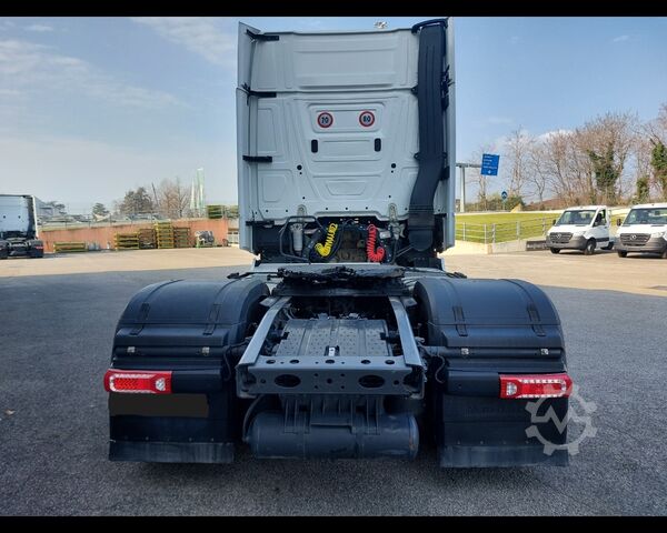 Standard SZM MERCEDES-BENZ Actros L 18 4x2 - Actros L 1848 LS 4x2