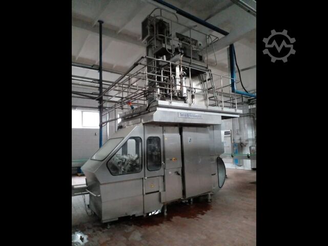 Used Tetra Pak TBA-8 SQ 1000 ml filling machine Tetra Pak® TBA/8-1000 SQ
