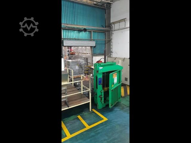 Used Glass bottling line for ciders 32.000 BPH Berchi 