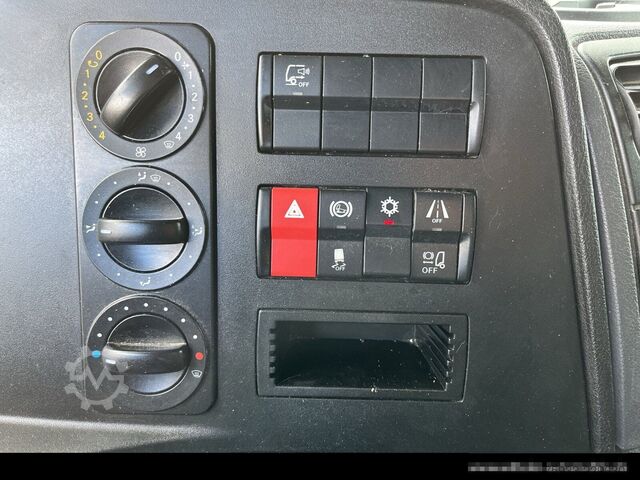 LKW-Fahrgestell MERCEDES-BENZ 1224 L Koffer 7,20m* LBW 1,5t*Klima*Automatik