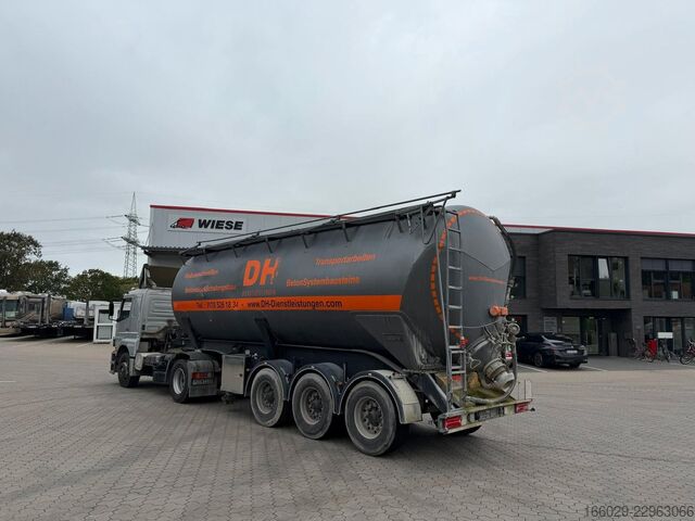 Silo semitrailer KÄSSBOHRER SSK Kippsilo 40m³