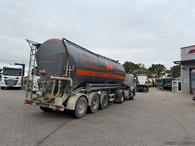 Silo semitrailer KÄSSBOHRER SSK Kippsilo 40m³