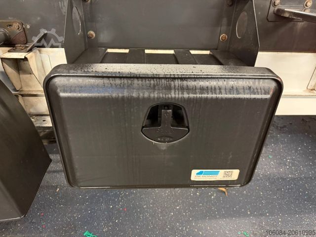 Tipper van PEUGEOT Boxer DoKa 3 Seiten Kipper Klima AHK 3,0T 2.Hand