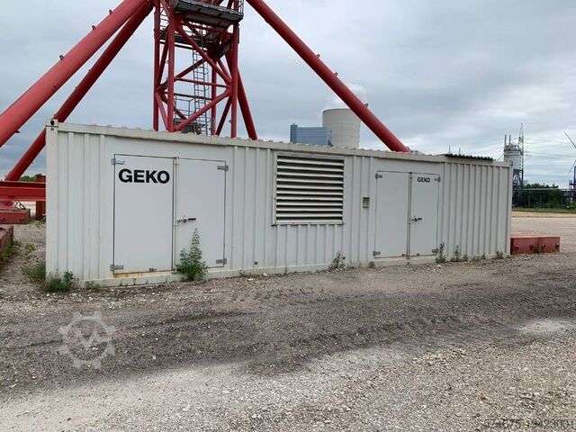 Tower crane Kroll K1500L