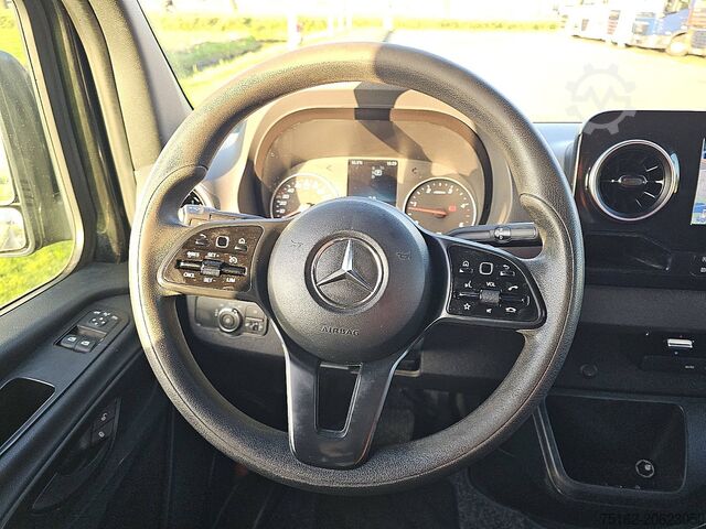 High-roof van MERCEDES-BENZ SPRINTER 314 L2H2 Mbux10 Automaat