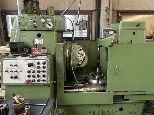 Gear hobbing machine Pfauter P400
