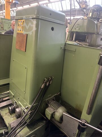 Gear hobbing machine Pfauter P400