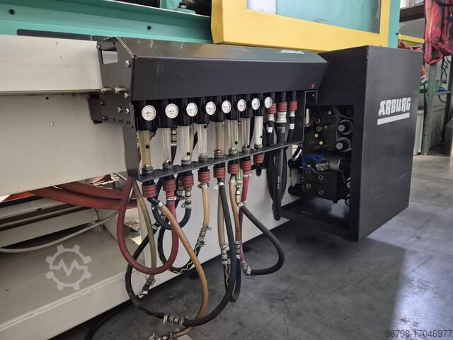 Injection molding machine Arburg GOLDEN EDITION 570-2000-800