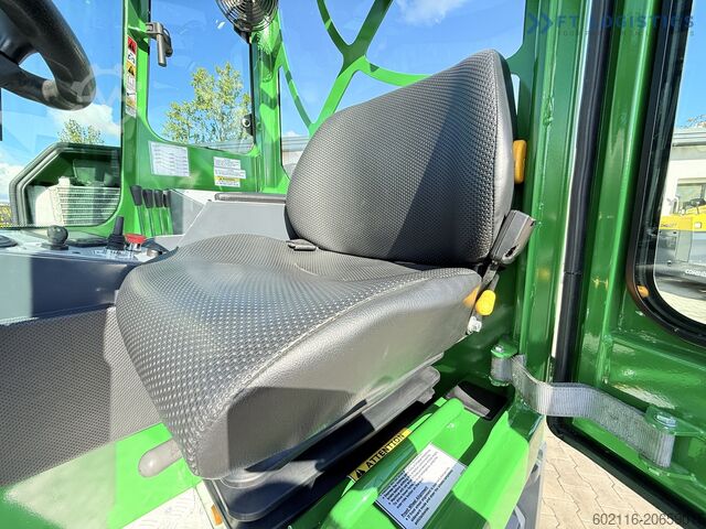 Four-way forklift Combilift C4500 DIESEL 4900 TRIPLEX FREE-LIFT TOP1