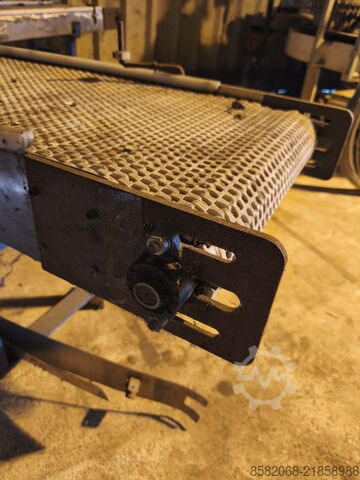 Conveyor belt plastic chain conveyor 