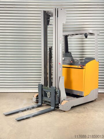 Reach truck Jungheinrich ETV 318 - Service Neu - 4.657 Std. Batterie 85%