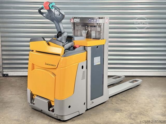 High lift truck driver Jungheinrich ERD 220 - Service Neu - 4570 Std. - Batterie 80%