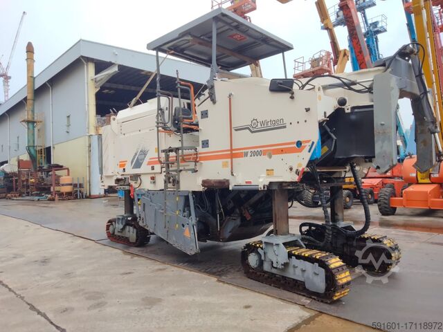 Asphalt milling machine Wirtgen W2000