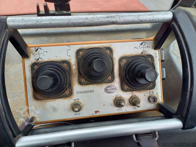 Telescopic loader Manitou MRT 2150 P