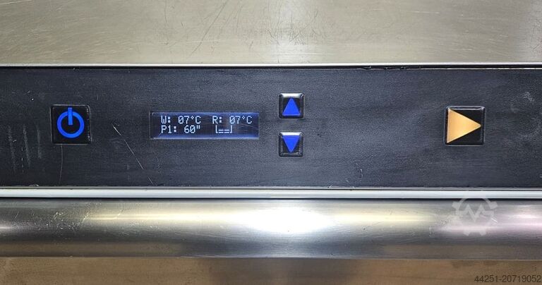 Doppelwandige Geschirrspülmaschine GGM Gastro GS340PM-EK