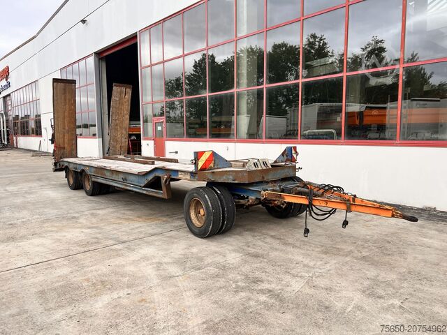 Tieflader Anhänger Müller Mitteltal T3 3 Achs Tieflader mit ABS