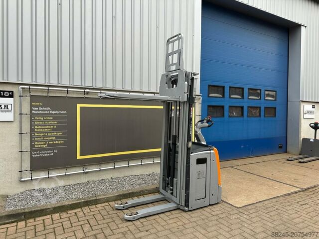 Elektrischer Triplex-Stapler Still EXV SF 14, Hubhöhe 5.016 mm STILL EXV SF 14