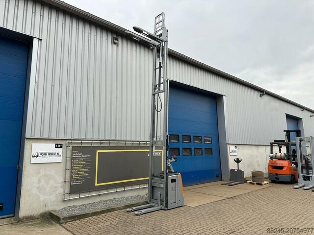 Elektrischer Triplex-Stapler Still EXV SF 14, Hubhöhe 5.016 mm STILL EXV SF 14