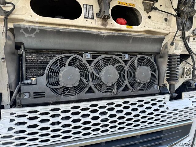 Standard-SZM Volvo FH 460 4X2 2021 iShift HYDRAULIC iParkCool