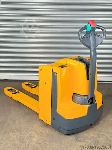 Low lift truck pedestrian Jungheinrich EJE 220 - Service Neu - Batterie 80% - Nur 4.513 Std. - 2t