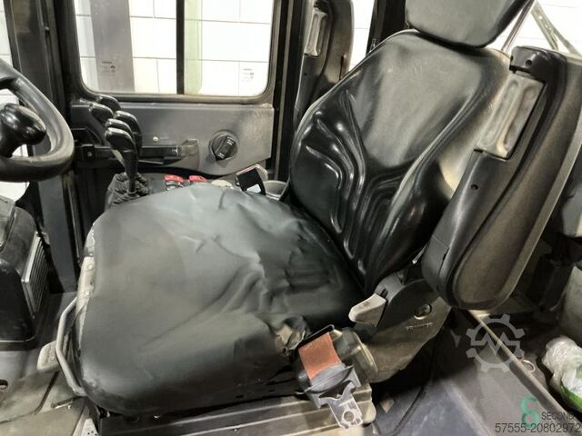 Gabelstapler Doosan D90S-7