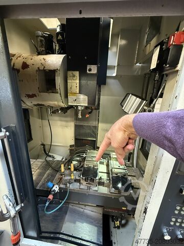 CNC Vertikales Bearbeitungszentrum FEELER TV 510 A