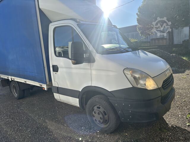 Transporter mit Pritsche & Plane IVECO Daily 35 C 17
