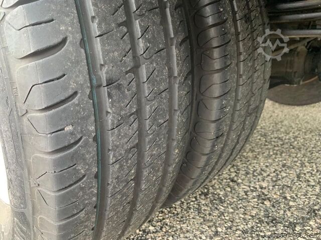 Kastenwagen Nissan Atleon 35 Furgone 5 mt. Km 140.000