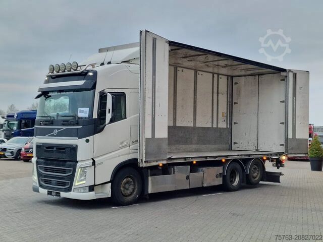 Koffer Volvo FH 13.540 Globetrotter 6x2 - Closed box with si...