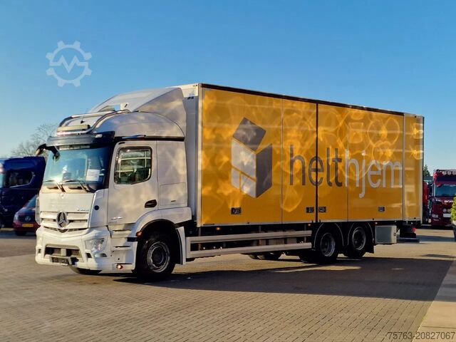 Koffer Mercedes-Benz Actros 2546 6x2 Streamspace - Box with sidedoor...