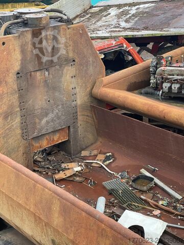 Schrottschere Akros Henschel CIV600-8L