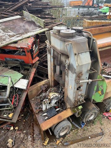 Schrottschere Akros Henschel CIV600-8L