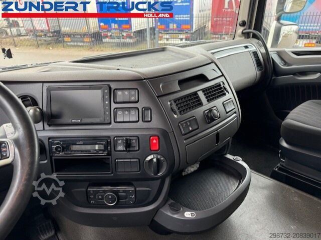 Standard-SZM DAF XF 480 SPACECAB