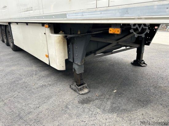 Tieflader-Sattelauflieger SCHMITZ SCB S3B KüHLAUFLIEGER, TK SLXE 400, BLUMENBREITE