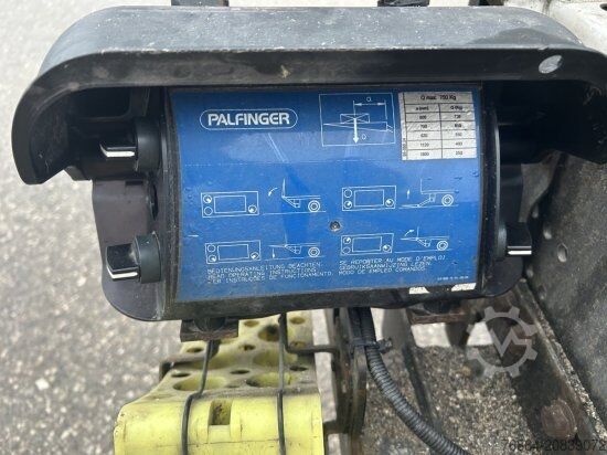 Transporter Fahrgestell MAN TGE 3.180 LADEBORDWAND PALFINGER