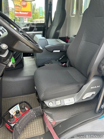 Autokran MAN TGS 35.400 8x4 Montagekran Palfinger PK 800 45m