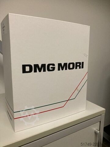 Vertikales Bearbeitungszentrum DMG-Mori M1