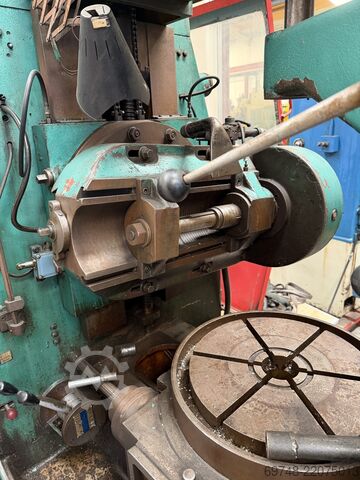 Zahnrad-Abwälzfräsmaschine CELTA C-4