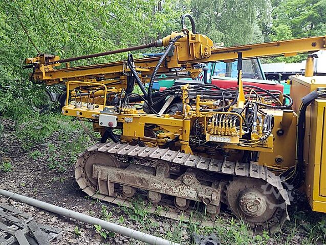 Hydraulic Crawler Drilling Rig Klemm KR 802