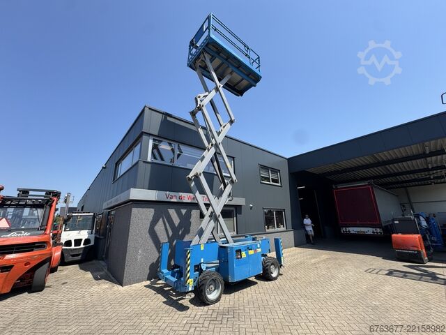 Genie GS 2669 RT Hebebühne / Arbeitsbühne / Scherenbühne 10 m Arbeitshöhe, 4x4, Kubota Diesel, Bauja GENIE GS 2669 RT  Hoogwerker / Arbeitsbuhne / Sciccor 10M werkhoogte 4x4 kubota Diesel 2014