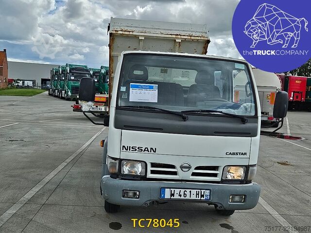 Tipper Nissan Cabstar 120cv dc benne